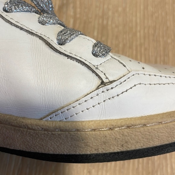 Golden Goose Ball-Star w/ Dust Bag - Picture 10 of 10